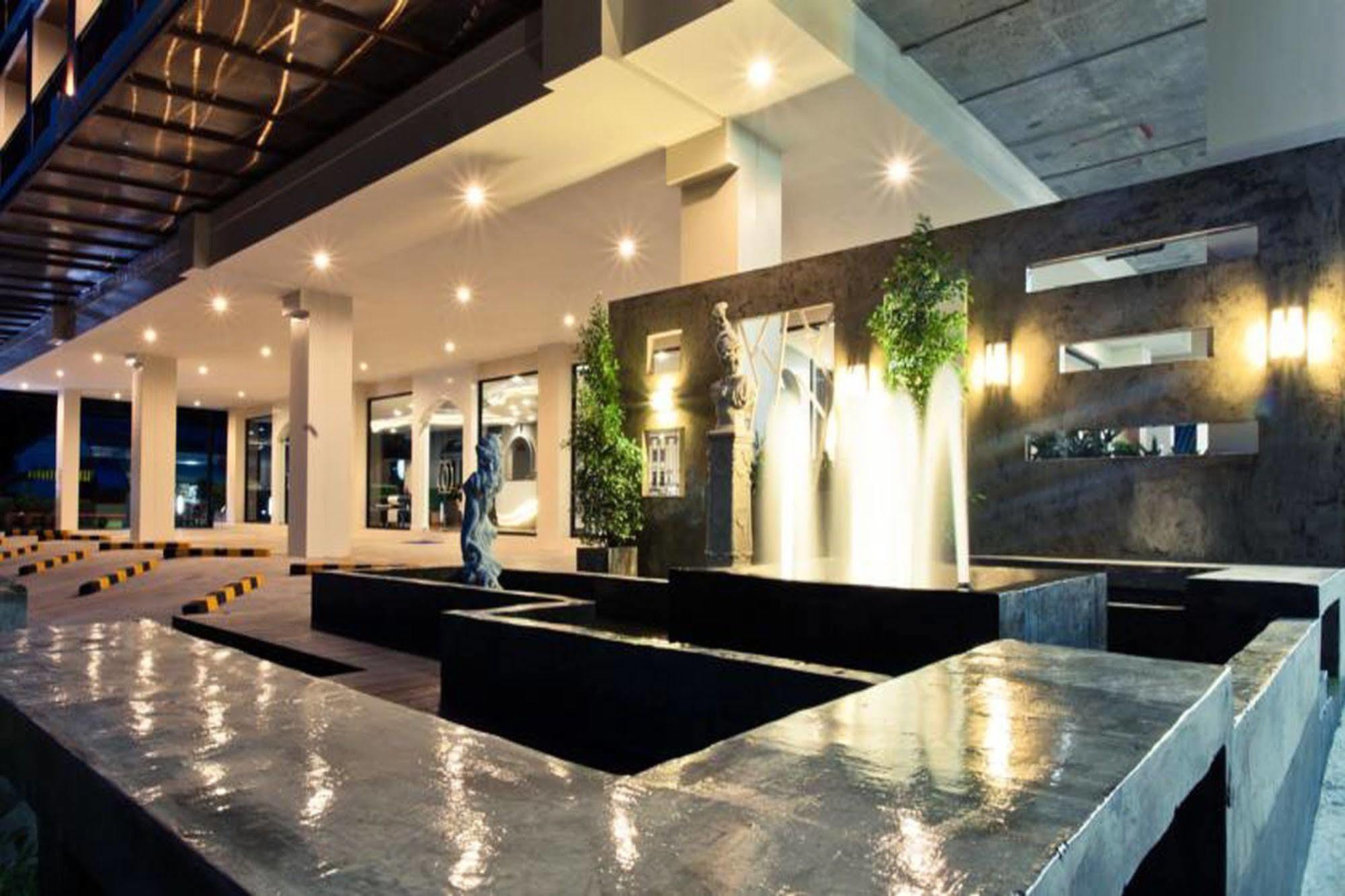The Proud Hotel Ubon Ratchathani Exteriér fotografie